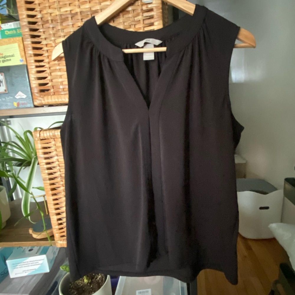 H&M Black Sleeveless Blouse